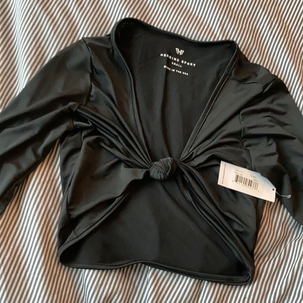 Brand new with tags heroine sport knot crop top long sleeves